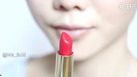 娱乐吃瓜酱送口红视频下载,美妆达人教你轻松get唇色新潮流  第1张